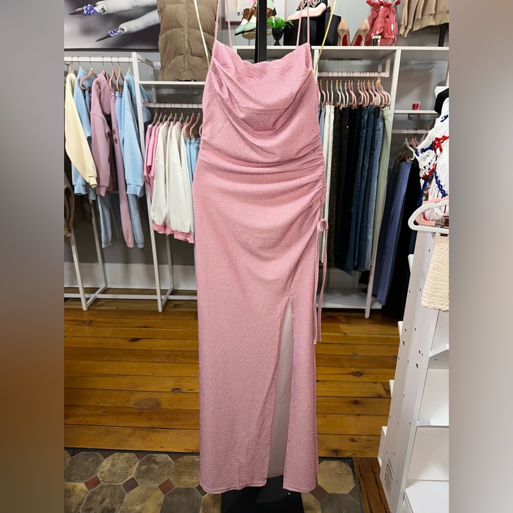 🍀3/$30 Pink Sleeveless Ruched Dress with Slit